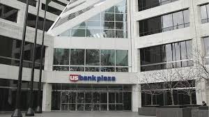 View a detailed profile of the structure 122608 including further data and descriptions in the emporis database. U S Bank Plaza Tenants Are Looking For New Office Space As The Bank Takes More Of The Downtown U S Bank Plaza Complex Minneapolis St Paul Business Journal