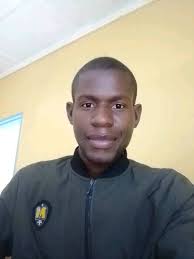 Who has encountered this “ESCOBA guy at kejetia? , how come he knows almost  everybody and can even mention your correct name and school you attended!  Is he a soothsayer or what?