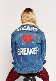 If you want to really show how much you care about your girlfriend, a gift that she can use every day is an. Stylish Valentine S Day Gifts For Single Girls Popsugar Fashion