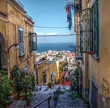 Neapel ist die drittgrößte stadt in italien. Studienreise Neapel Morbider Charme Mit Blick Aufs Meer Welt