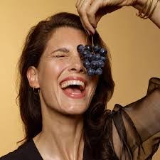 Kimberly Ledger's Instagram, Twitter & Facebook