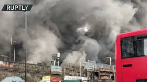 A massive fireball burst out of elephant and castle station as elephant and castle: Oppwya Nz7q5wm
