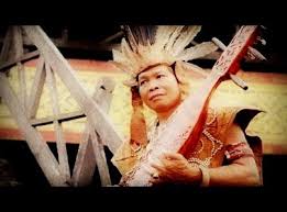 Alat musik petik sampe dibuat dari bahan kayu pilihan. Artikel Sampe Alat Musik Tradisional Suku Dayak Di Kalimantan Budaya Nusantara