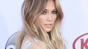 Vale il copia e incolla! Jennifer Lopez Ha Una Gemella Ecco L Incredibile Somiglianza Tra Le Due