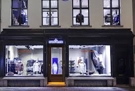 Omstreeks elf uur is een brand uitgebroken in een opslagmagazijn aan de dokter vandeperrelei in borgerhout. ÙƒÙ„ ÙˆØ§Ø­Ø¯ Ø§Ù†Ø­Ø·Ø§Ø· Ù…Ø®Ø·Ø· Stone Island Antwerpen Psidiagnosticins Com