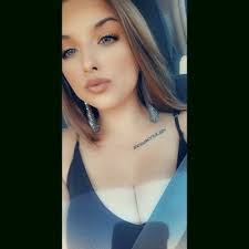 Brianna Everett's Instagram, Twitter & Facebook