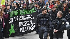 Anti War Protesters Turn Out For Munich Security Conference All Media Content Dw 18 02 2017