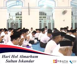 Tunku maimunah ismailiah binti almarhum sultan iskandar alhaj diputerikan pada 20 okt 1967 dan berkahwin dengan dato' mahzan bin dato' yahya dpmj pada tahun 2004. Mydata International Mydatakyckr Twitter