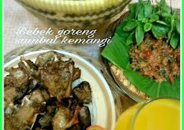 Mmm, dijamin deh nggak ada yang bakal menolak kelezatan serta kenikmatannya. Resep Bebek Goreng Sambal Kemangi Lezat Resep Enyak