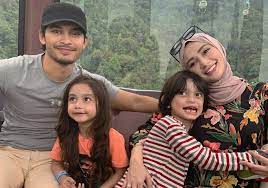 Terkini, wawa zainal yang juga isteri kepada pelakon aeril zafrel menerusi instagram nya telah meminta para peminatnya untuk berkongsi. Aeril Zafrel Wawa Zainal Besarkan Anak Dengan Kemewahan