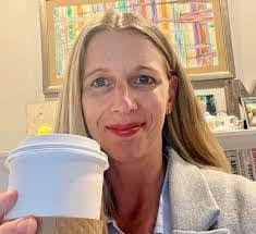 Lorene Hartman's Instagram, Twitter & Facebook