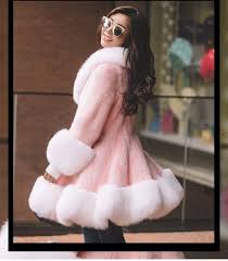 Eduardha Adli Kullanicinin Beautiful Women In Fur Panosundaki Pin Kurk Mont Kadin Paltolari Moda Stilleri