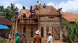 Gotong royong juga dapat membantu anak untuk meningkatkan kecerdasan emosionalnya. Budaya Sambatan Semangat Gotong Royong Yang Masih Guyub Di Lampung Timur News Lampung Terkini