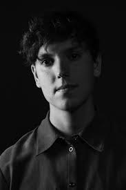 Sam Potter's Instagram, Twitter & Facebook