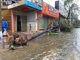 Đồng thời tới thăm, động viên một số gia đình, cơ sở giáo dục bị ảnh hưởng bởi cơn bão số 9 trên địa bàn các. Thiá»‡t Háº¡i Bao Sá»' 9 Ba Vá»¥ Sáº¡t Lá»Ÿ á»Ÿ Quáº£ng Nam 62 NgÆ°á»i Cháº¿t Va Máº¥t Tich Baogiaothong Vn