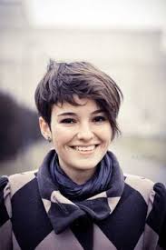 Every woman wants her hair to look full and thick! 12 Fabulous Short Hairstyles For Thick Hair Pretty Designs