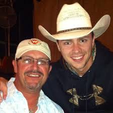 Kevin Stubblefield's Instagram, Twitter & Facebook