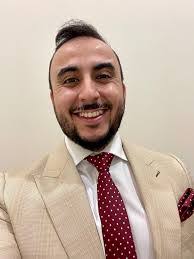 Mike Mee's Instagram, Twitter & Facebook