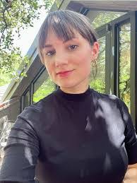 Barbara Cordray's Instagram, Twitter & Facebook