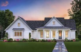 Elois kicklighter | single, nuclear medicine technologist, watercolor painter, love to ride horses and my harley, love animals. Plan 56479sm One Level Modern Farmhouse Plan With Outdoor Living Friendly Rear Porch In 2021 Modern Farmhouse Plans Farmhouse Style House Plans Farmhouse Style House