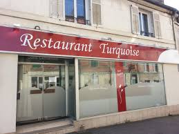Bar le duc blauw plastic pet 12 flesjes 50cl. Restaurant Le Turquoise Bar Le Duc Meuse