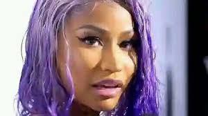 Purple hair looks more good