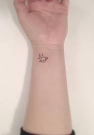 37 Cute And Delicate Sun Moon And Stars Tattoo Ideas For Women Girls Are Obsessed With Moon And Star Tattoos B Mini Tattoos Tattoos For Women Elegant Tattoos