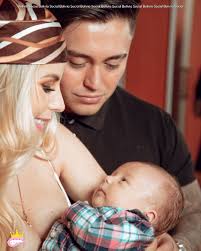 Linda Secades y Otto Gutiérrez realizan la primer producción fotográfica  junto a su pequeño Valentino. La ex presentadora de la red UNITEL  actualmente se encuentra alejada de las cámaras de la televisión