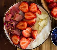 Ayurvedisches Hirsegriess Porridge Mit Erdbeeren Und Rharbarber Ayurvedische Rezepte Porridge Gesundes Fruhstuck Abnehmen