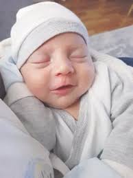 Beni boşver bebeğim iyi mi doktor bey?