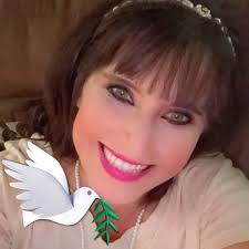 Am I the only one that doesn't care for the Peggy Martin rose bush very  much? It seems like it's almost invasive. Does it have a fragrance? I'm  looking for a climber