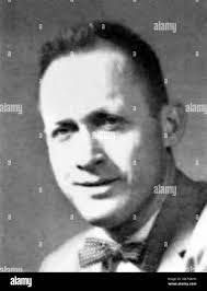 Bill Bowerman's Instagram, Twitter & Facebook