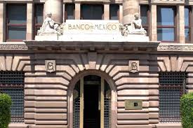 Advierte Banxico que recuperación económica será más lenta