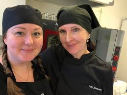 Vi välkomnar Ann till Årstaligan🌸 Ons-fre denna vecka har vi jobbat ihop,  mån-tis nästa vecka kommer vi också jobba ihop. Onsdag 27/3 är min sista  dag på Ligan och då jobbar jag