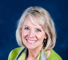 Everett Woman Announces Plans to Run For City Council Seat