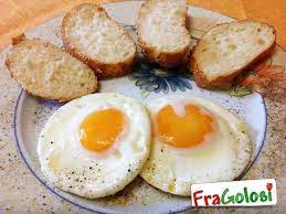 Come fare uova a occhio di bue perfette piccoli consigli per avere uova al tegamino perfette! Ricetta Uova Ad Occhio Di Bue O Al Tegamino Ricette Di Fragolosi
