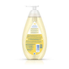 Highlights bottle of johnson's baby body wash and hair shampoo for baby's sensitive skin and hair over 90% of the ingredients in this gentle baby wash & shampoo are of natural origin Johnson S Head To Toe Baby Wash Shampoo