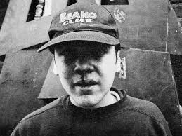 FALLING DOWN PALACE'S RABBIT HOLE