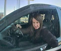 BOLO #Arkansas #Felonylanegang @FLGTFUSA Investigators with the Fort Smith  Police Department are attempting to identify the subject in the pictures.  Investigators believe that the person in the pictures has forged and cashed