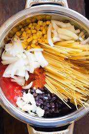 One Pot Mexican Pasta Kochkarussell Com Rezept Mexikanische Nudeln Pasta In Einem Topf Einfache Gerichte