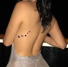 Bird Tattoo On Ribs 44 Trendy Tattoo For Women Ideas Ribs Flower In 2020 Tattoos For Women Tiny Bird Tattoos Rib Tattoo