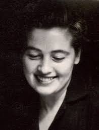 Lilly Pedersen's Instagram, Twitter & Facebook