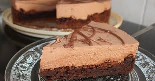 Ingredients Pour Un Moule De 22 Cm Dediametre Pour La Base Au Chocolat 100 G De Chocolat Noir 65 Mousse Au Chocolat Facile Mousse Au Chocolat Gateau Mousse