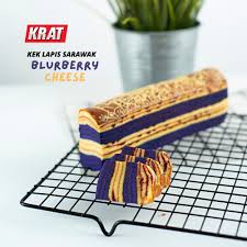 Ada rupa lady gaga tak? Krat Kek Lapis Sarawak Blueberry Cheese