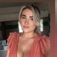 Vickie Egan's Instagram, Twitter & Facebook