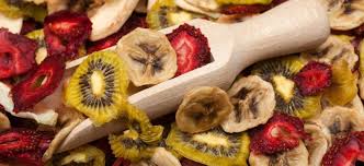 Comment Faire Secher Des Fruits Et Legumes Pour Profiter Tout Au Long De L Annee Des Bienfaits De Ces Deshydratation Fruits Et Legumes Deshydrateur Alimentaire