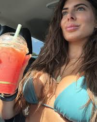 This past month ❤️ some good times have been had 🌼 There are so many  beautiful things in life to celebrate. But it's so easy to get fixated