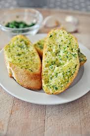 Restaurant Style Garlic Bread In Under 10 Minutes Spain On A Fork Garlic Bread Plant Based Whole Foods Bread