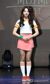 중학교 시절, 모교인 증평여중의 'cine.뜰'이라는 동아리를 통해 연기에 처음 눈뜨게 된다. ì•„ì´ì˜¤ì•„ì´ ê¹€ì†Œí˜œ ì¸¡ ì•…ì„±ë£¨ë¨¸ ìœ í¬ìž 11ëª… ê³ ì†Œ ì—°í•©ë‰´ìŠ¤