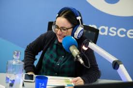 Listen to what your heart desires and tune into rádio renascença. As Tres Da Manha Da Renascenca Um Ano Nao E Nada Entrevista Publico